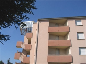 studio à la location -   63170  AUBIERE, surface 25 m2 location studio - UBI479002361